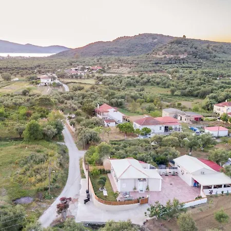 Mazzeto Casa Alonia Villa *